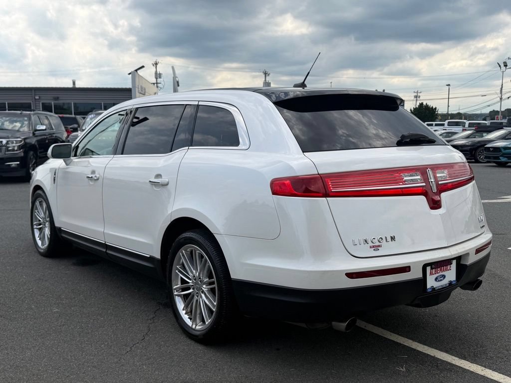 Used 2015 Lincoln MKT AWD w/ Equipment Group 201A image 7