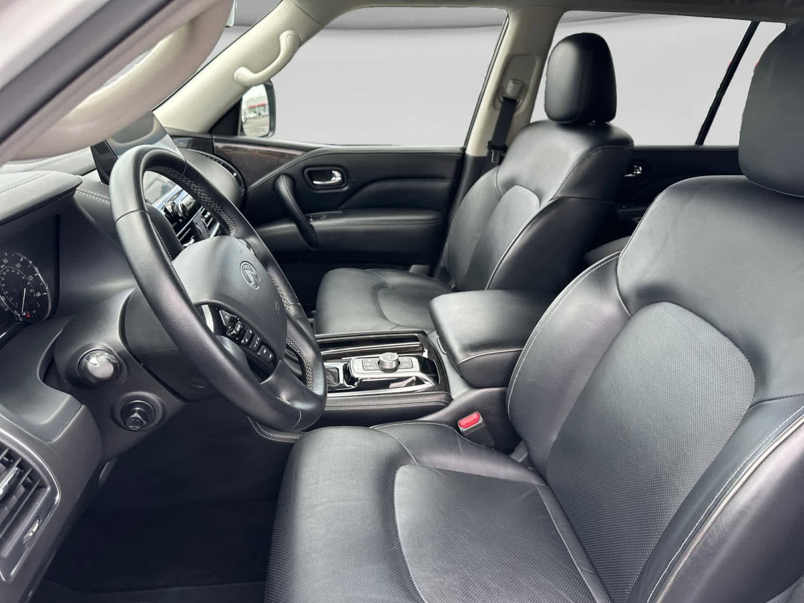 Used 2024 INFINITI QX80 Luxe AWD/4WD image 10