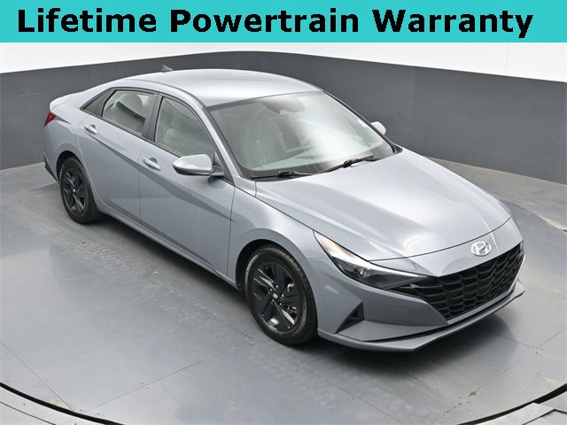 Used 2022 Hyundai Elantra SEL image 5