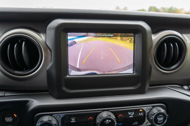 Used 2021 Jeep Wrangler Sport image 18