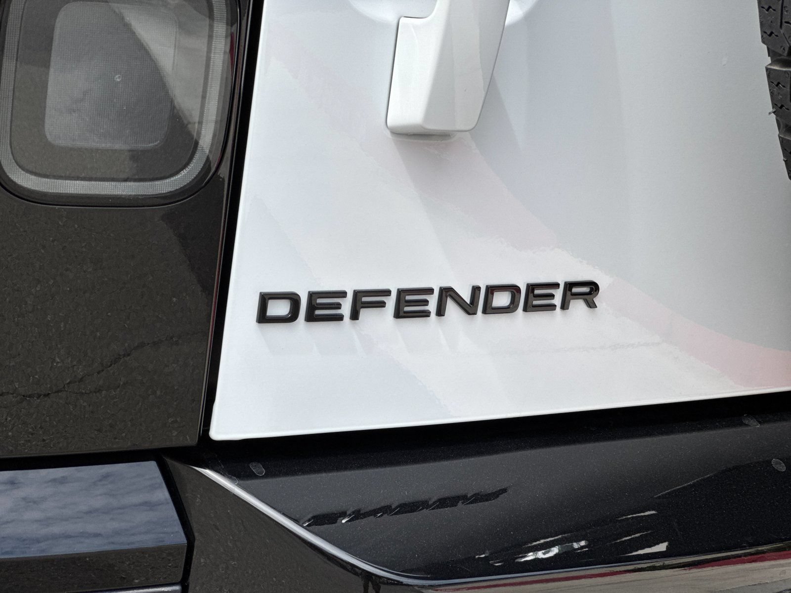 New 2026 Land Rover Defender 110 S AWD/4WD image 27