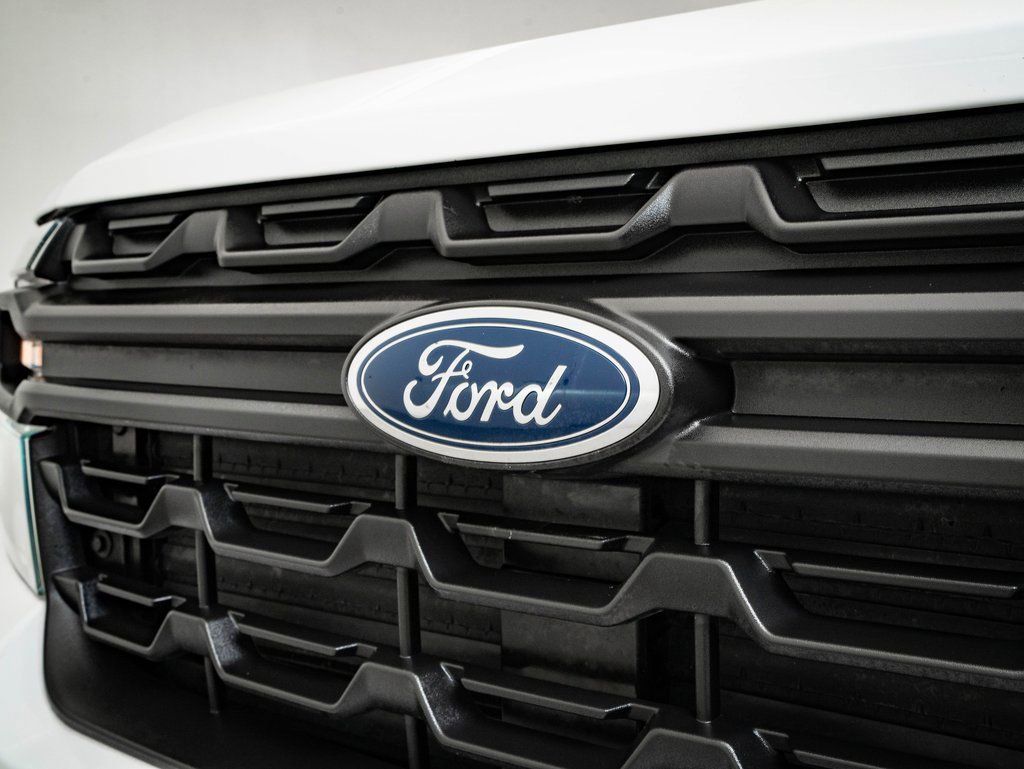 Used 2024 Ford Maverick XL image 3