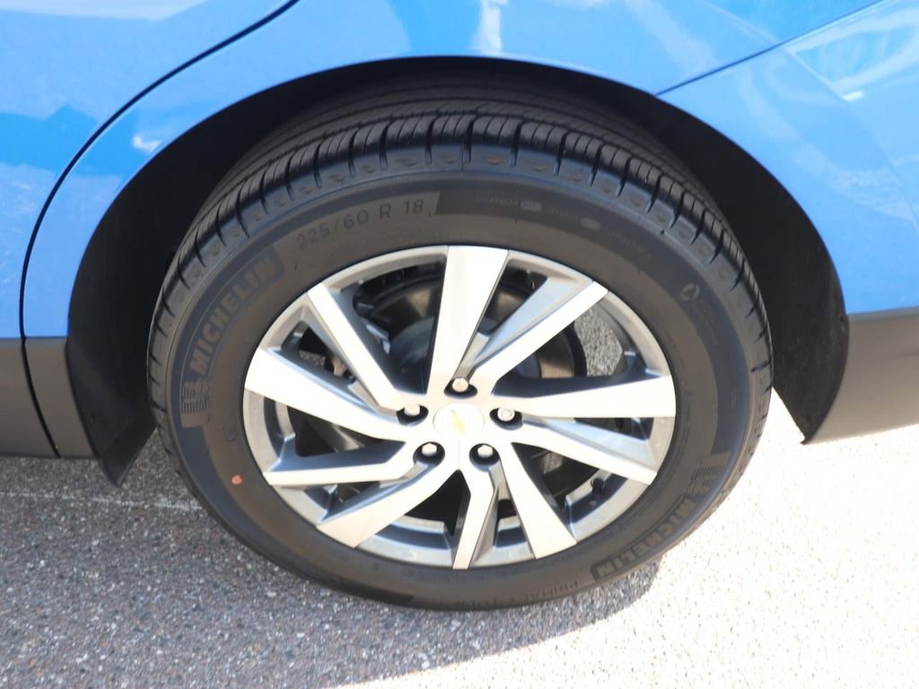 Used 2024 Chevrolet Equinox LT FWD image 16