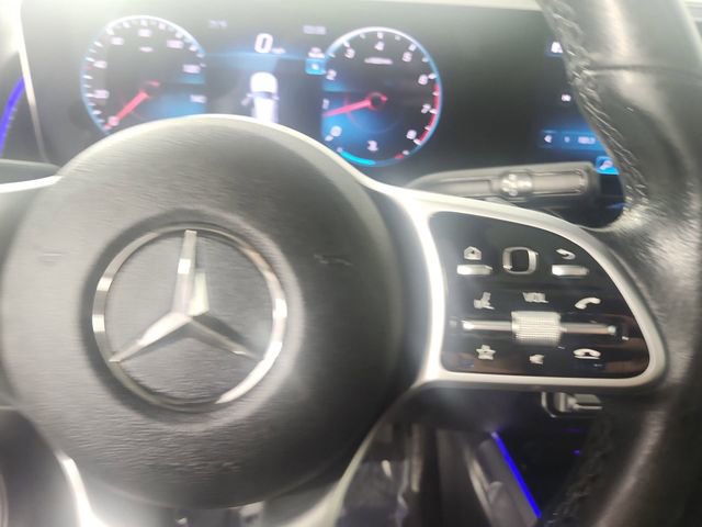 Used 2021 Mercedes-Benz GLB 250 4MATIC image 12