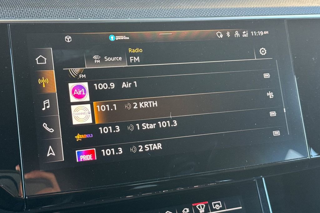 Used 2022 Audi e-tron S Prestige image 16