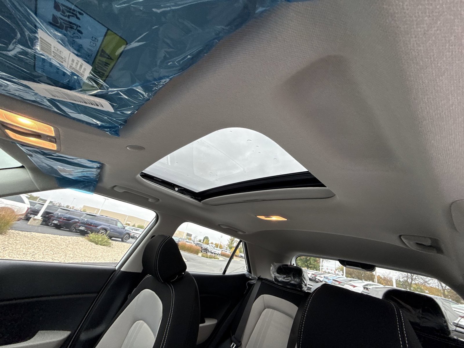 New 2026 Hyundai Venue SEL FWD image 22