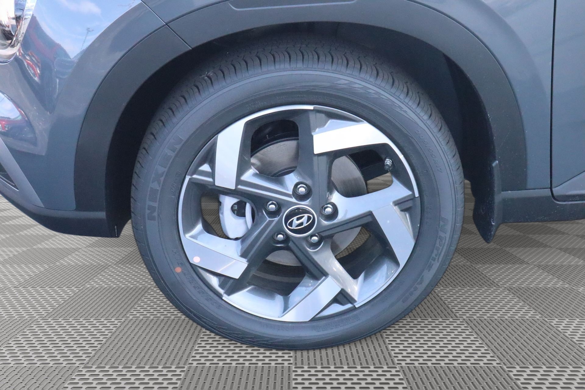 New 2026 Hyundai Venue SEL FWD image 4