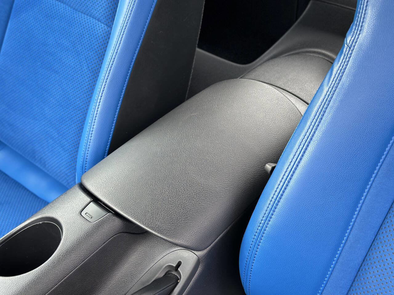 Used 2024 Nissan Z Performance w/ Floor Mat Package image 95