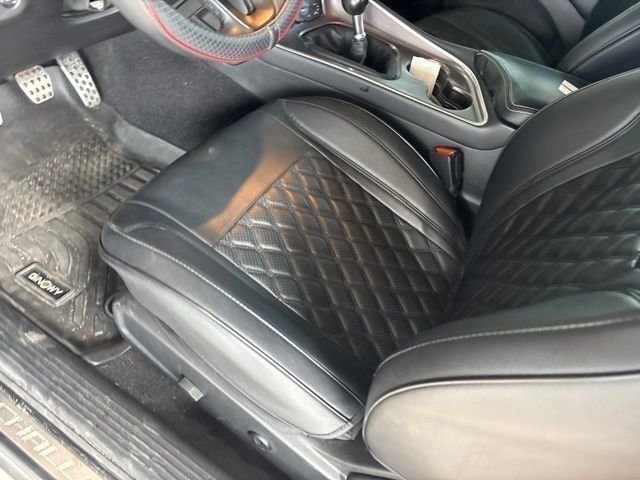 Used 2021 Dodge Challenger R/T w/ Blacktop Package RWD image 31