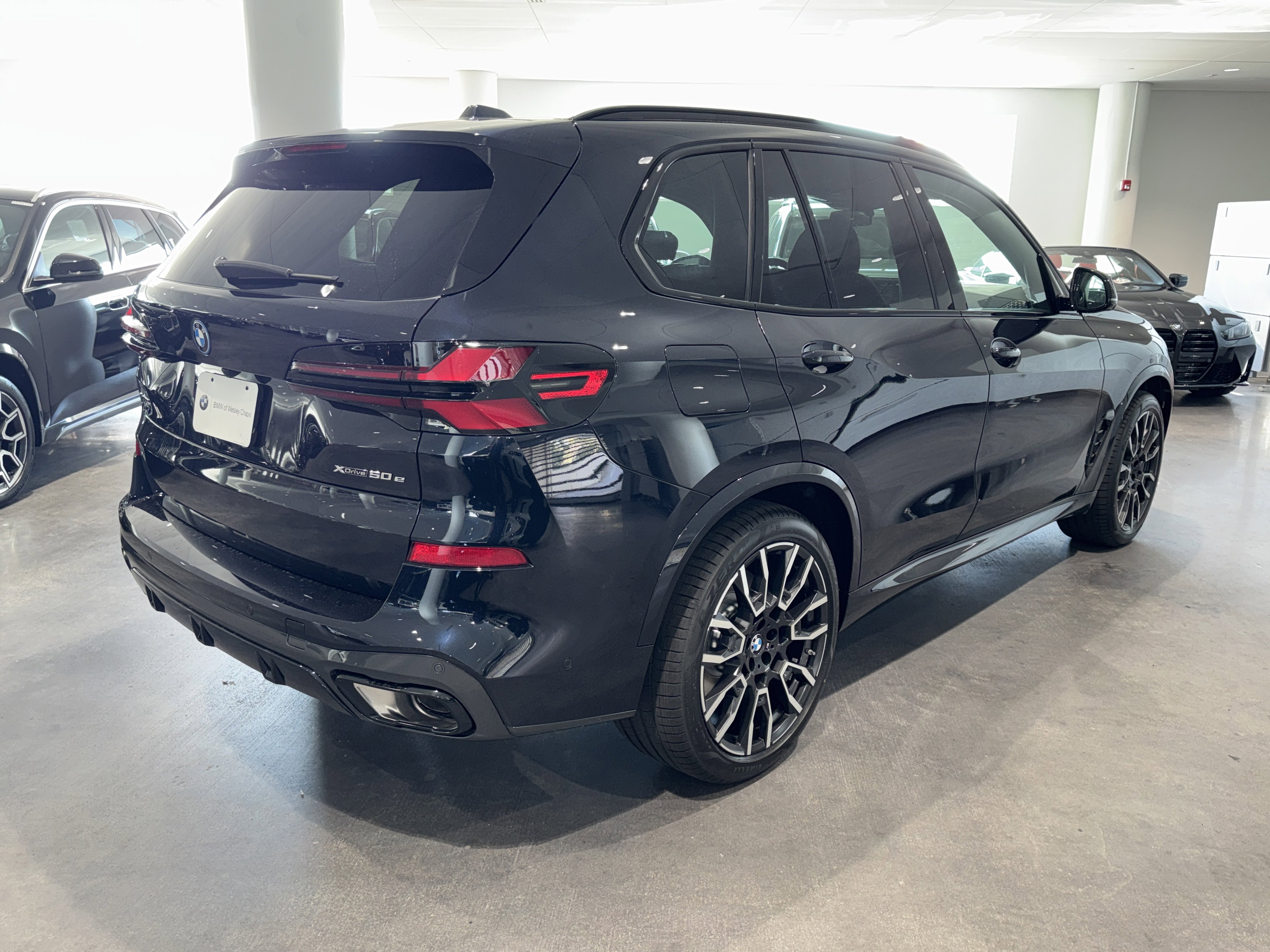 New 2026 BMW X5 xDrive50e w/ M Sport Package image 7