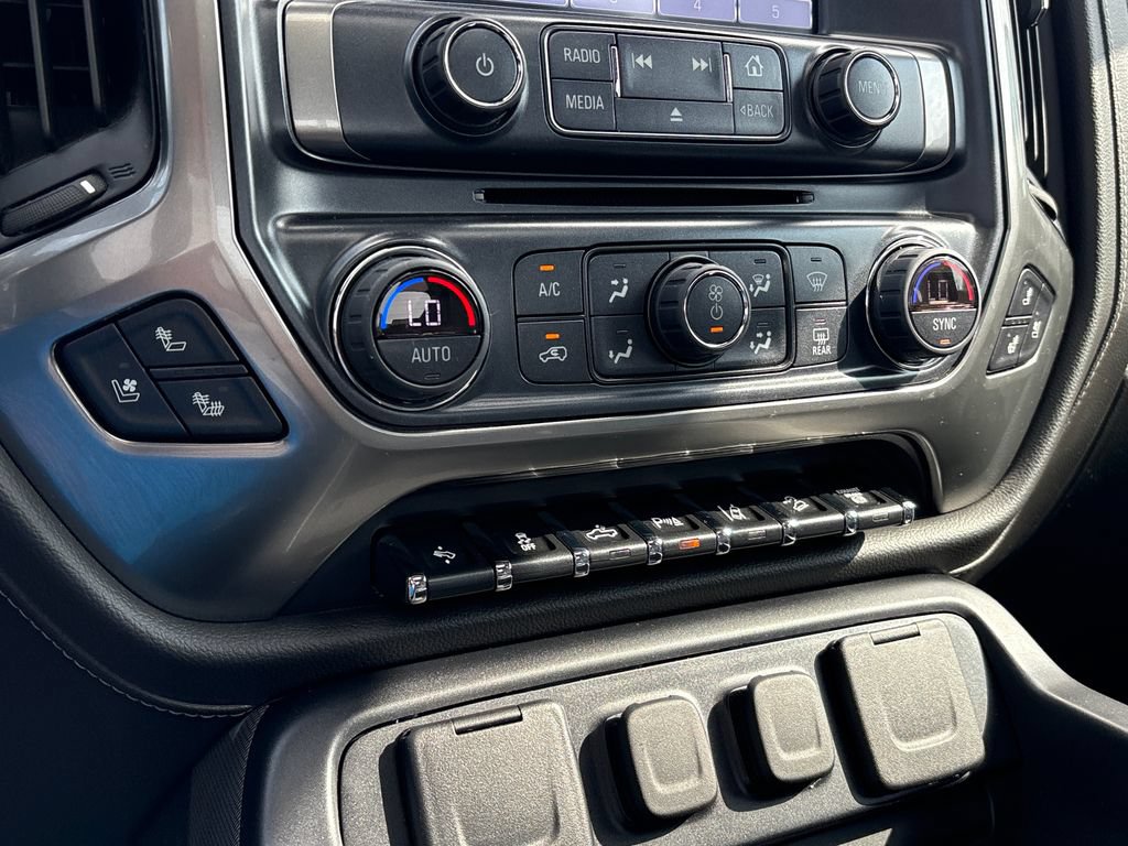 Used 2019 Chevrolet Silverado 2500 LTZ w/ Duramax Plus Package AWD/4WD image 43