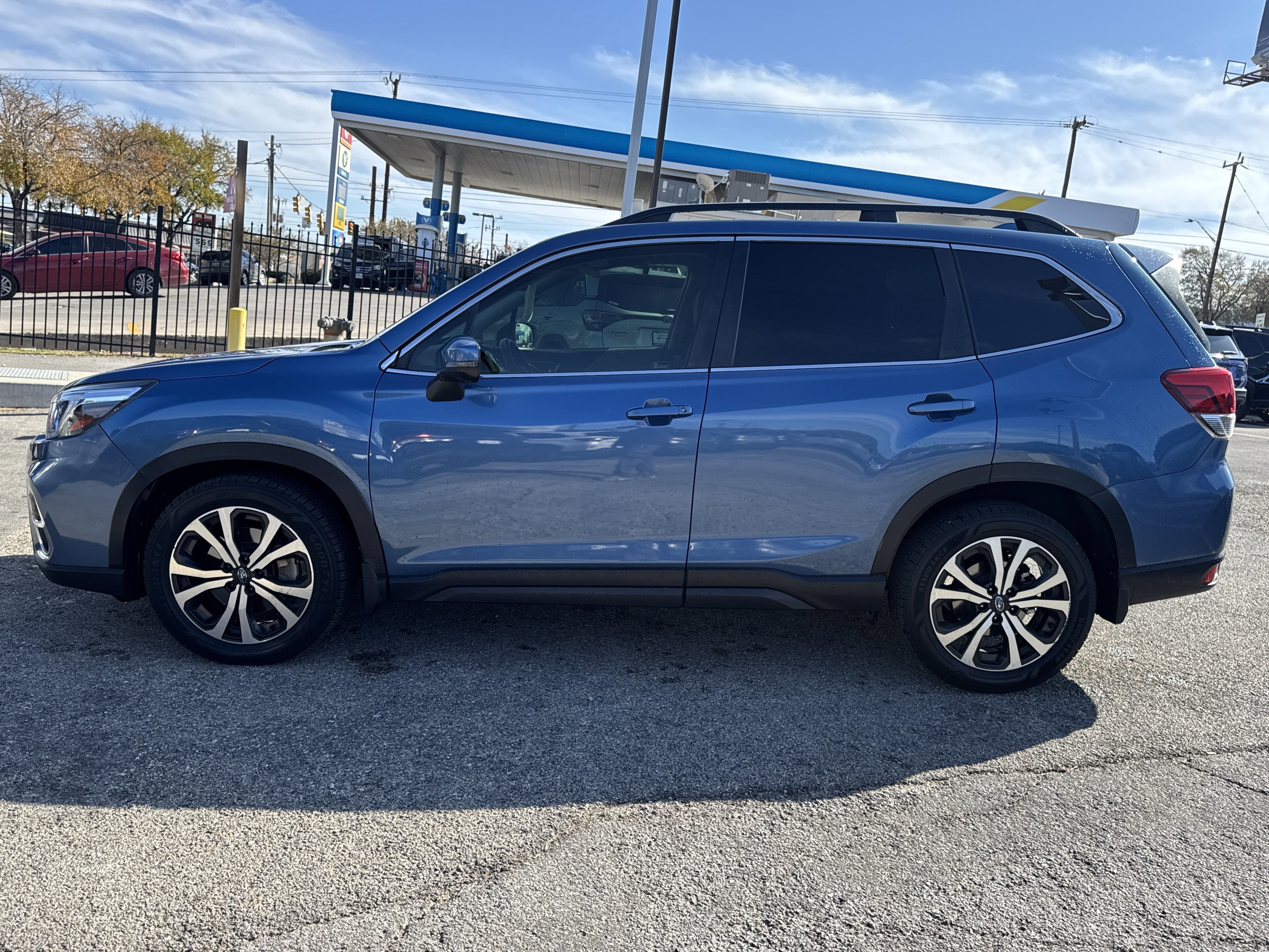 Used 2019 Subaru Forester Limited w/ Popular Package #3 image 6