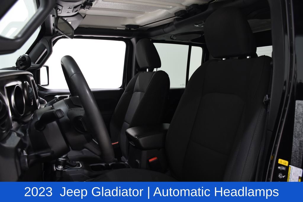 Used 2023 Jeep Gladiator Sport AWD/4WD image 22