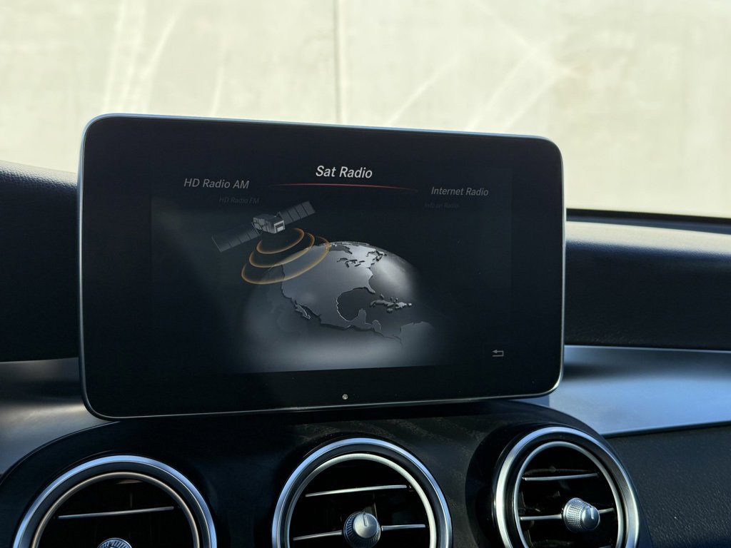 Used 2018 Mercedes-Benz GLC 300 4MATIC Coupe image 12