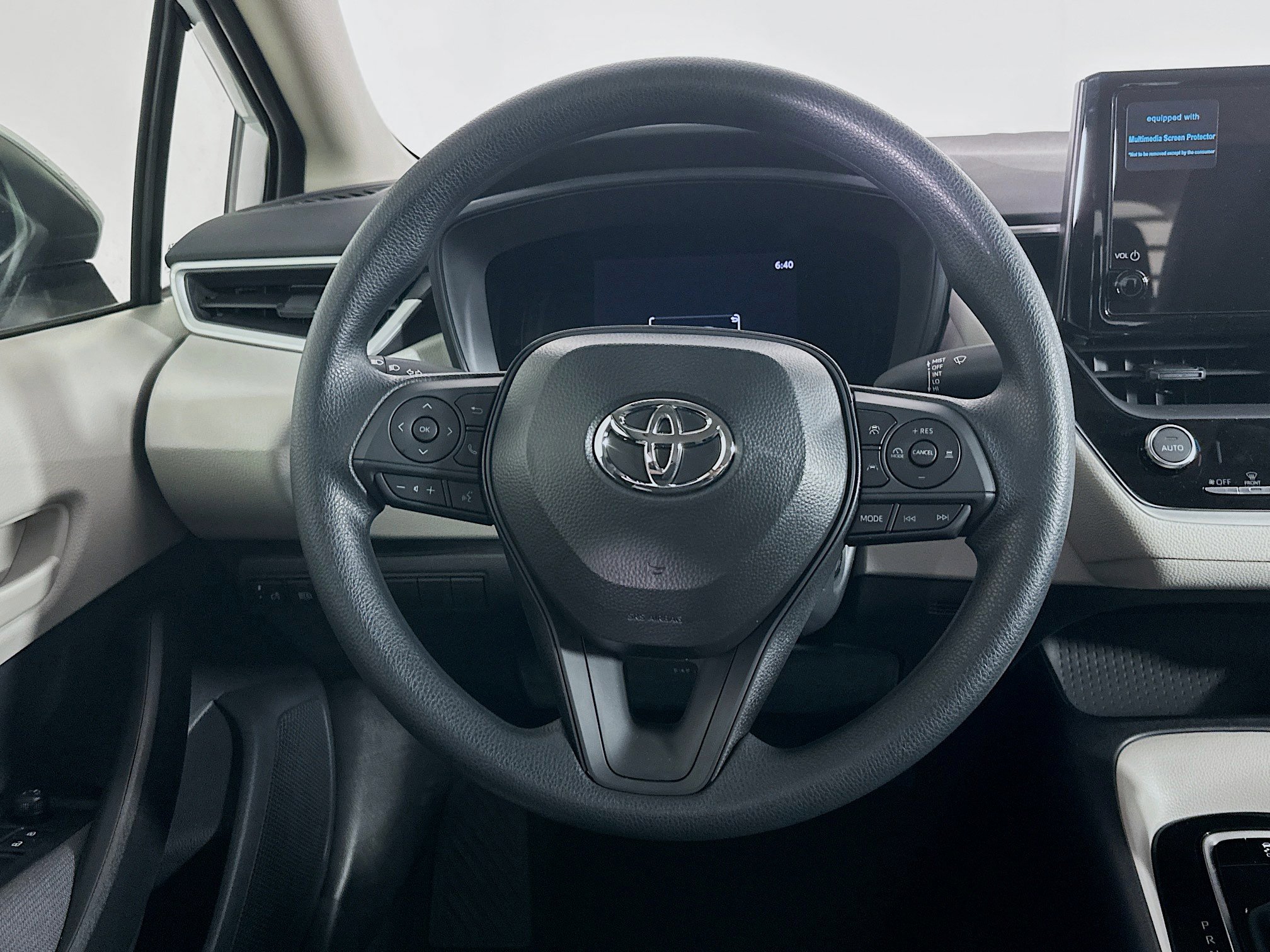 Used 2026 Toyota Corolla LE image 18