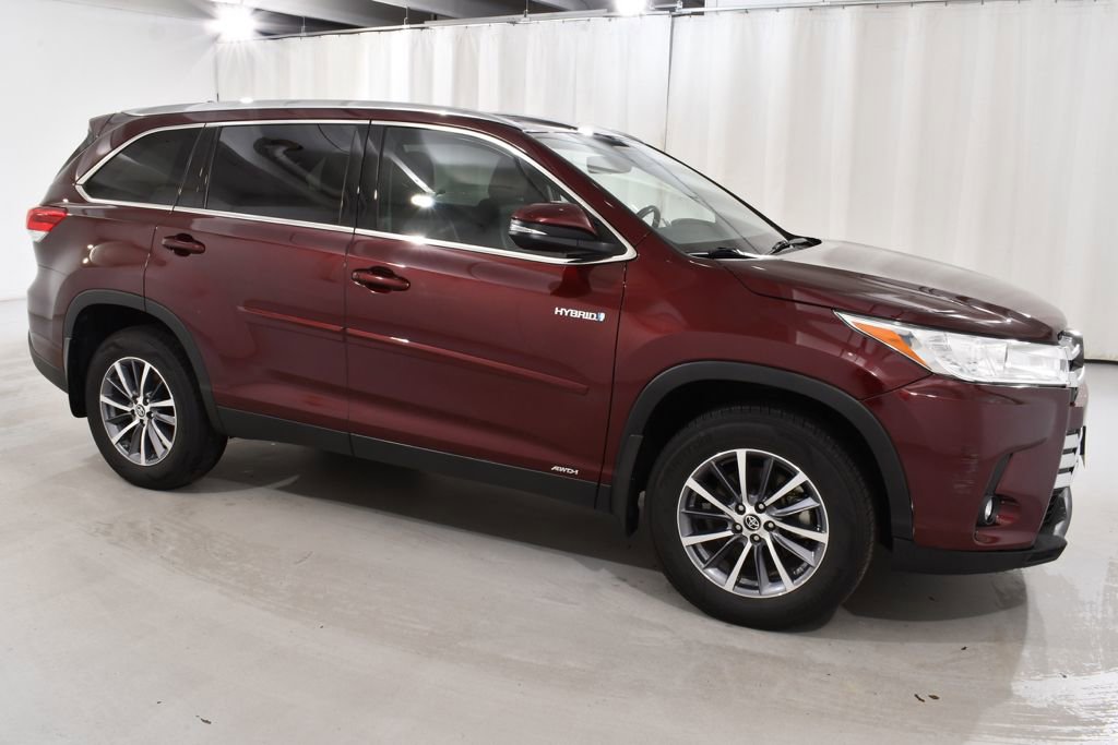 Used 2019 Toyota Highlander XLE AWD/4WD image 5