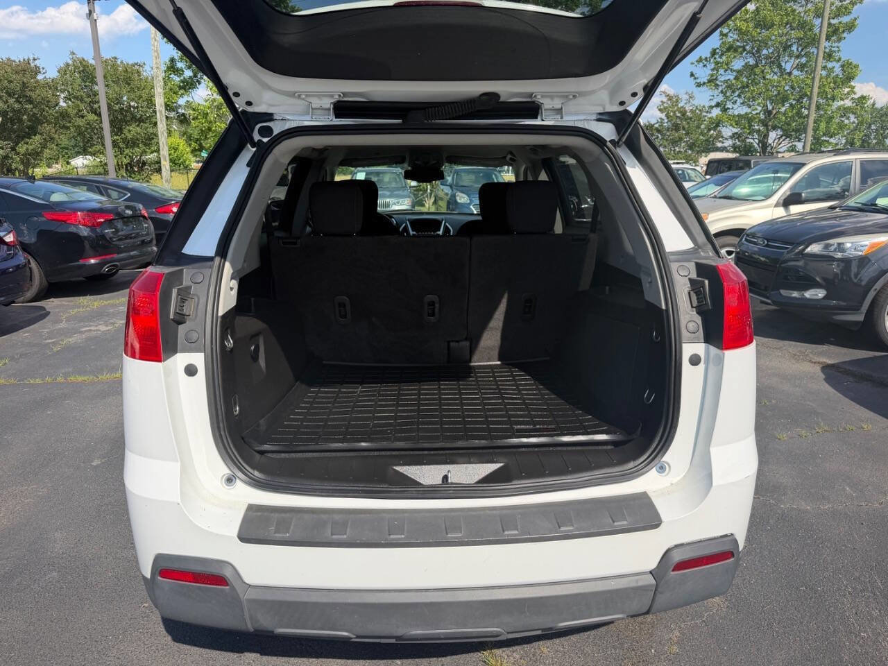Used 2015 GMC Terrain SLE FWD image 8