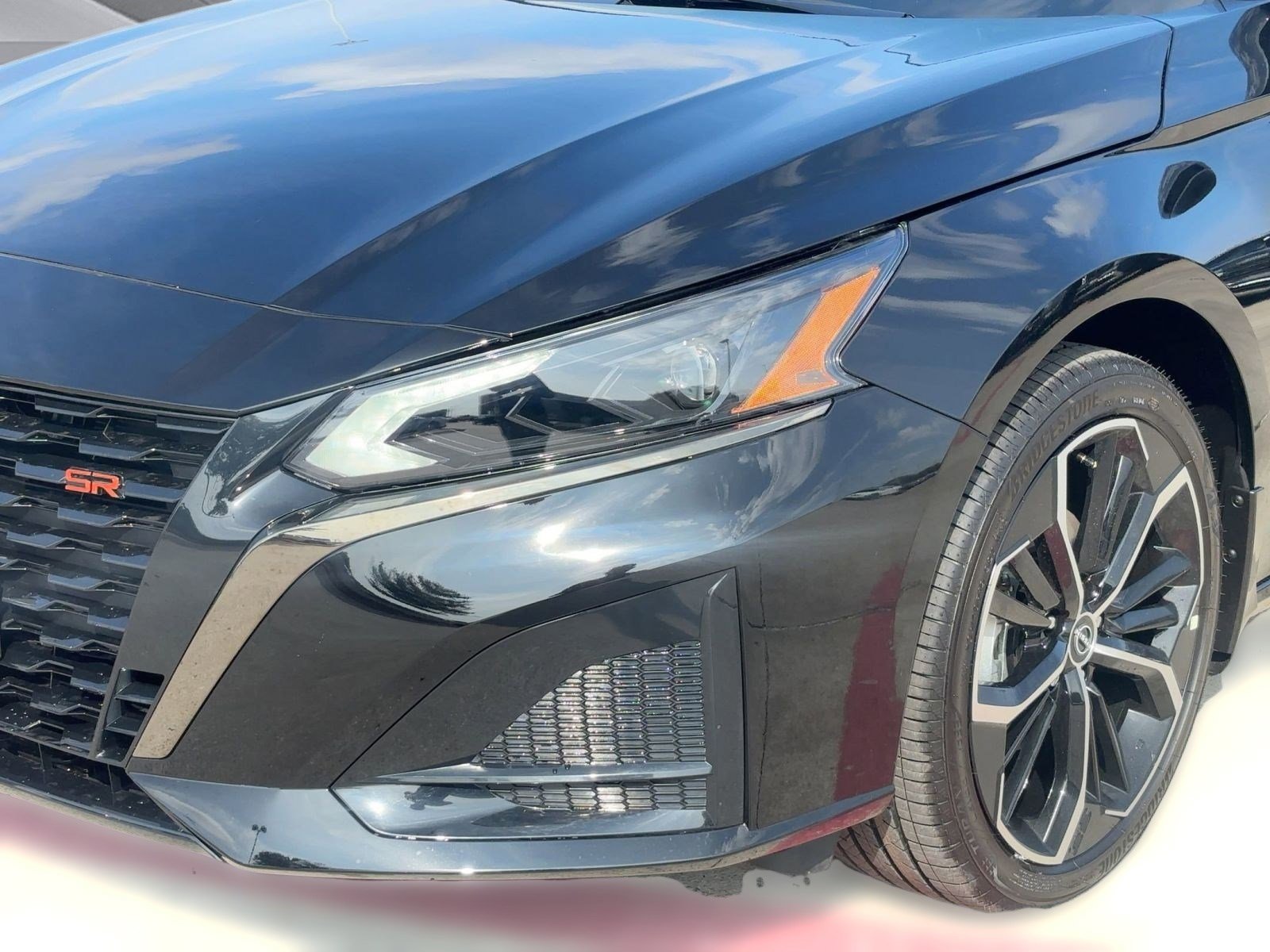 New 2025 Nissan Altima 2.5 SR w/ SR Premium Package image 11