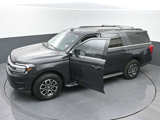 Used 2023 Ford Expedition Max XLT AWD/4WD image 30