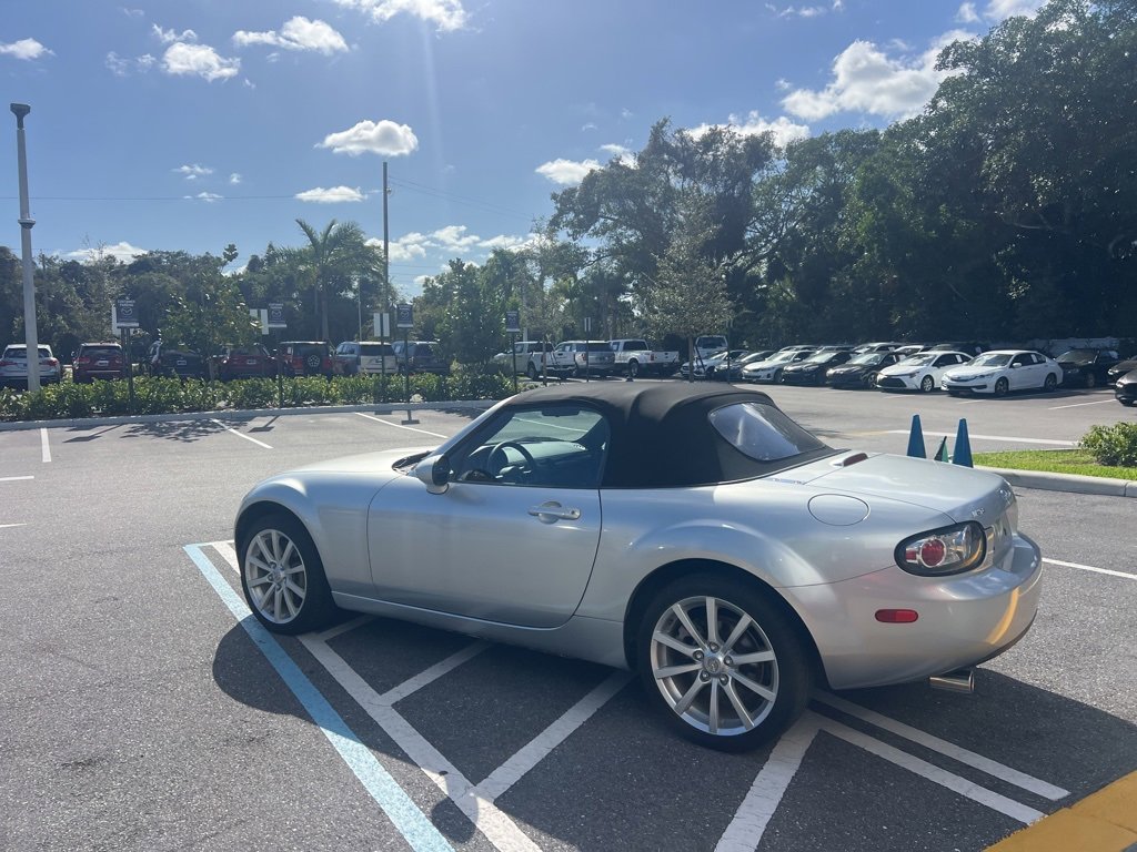 Used 2007 MAZDA MX-5 Miata Touring image 14