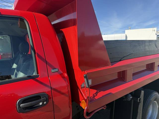 Used 2004 Chevrolet Silverado 3500 2WD Regular Cab image 11