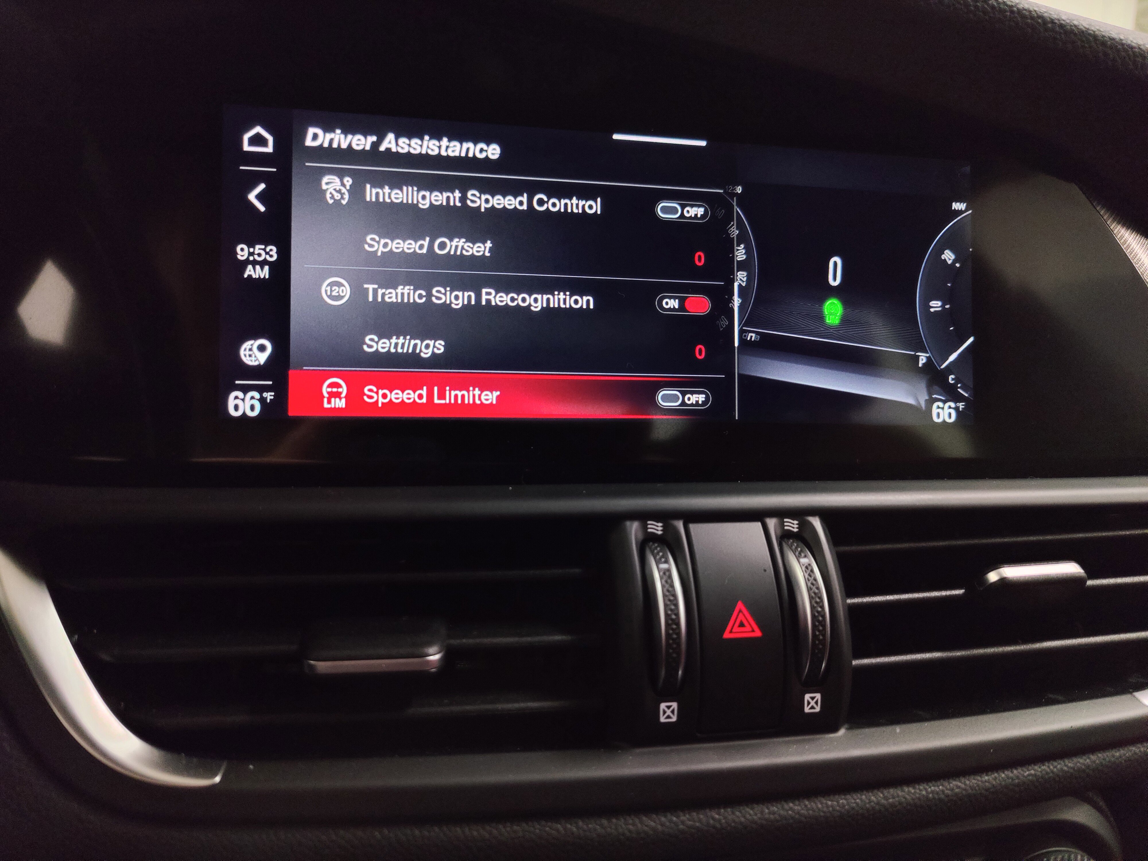 New 2025 Alfa Romeo Giulia AWD w/ Veloce Package AWD image 21