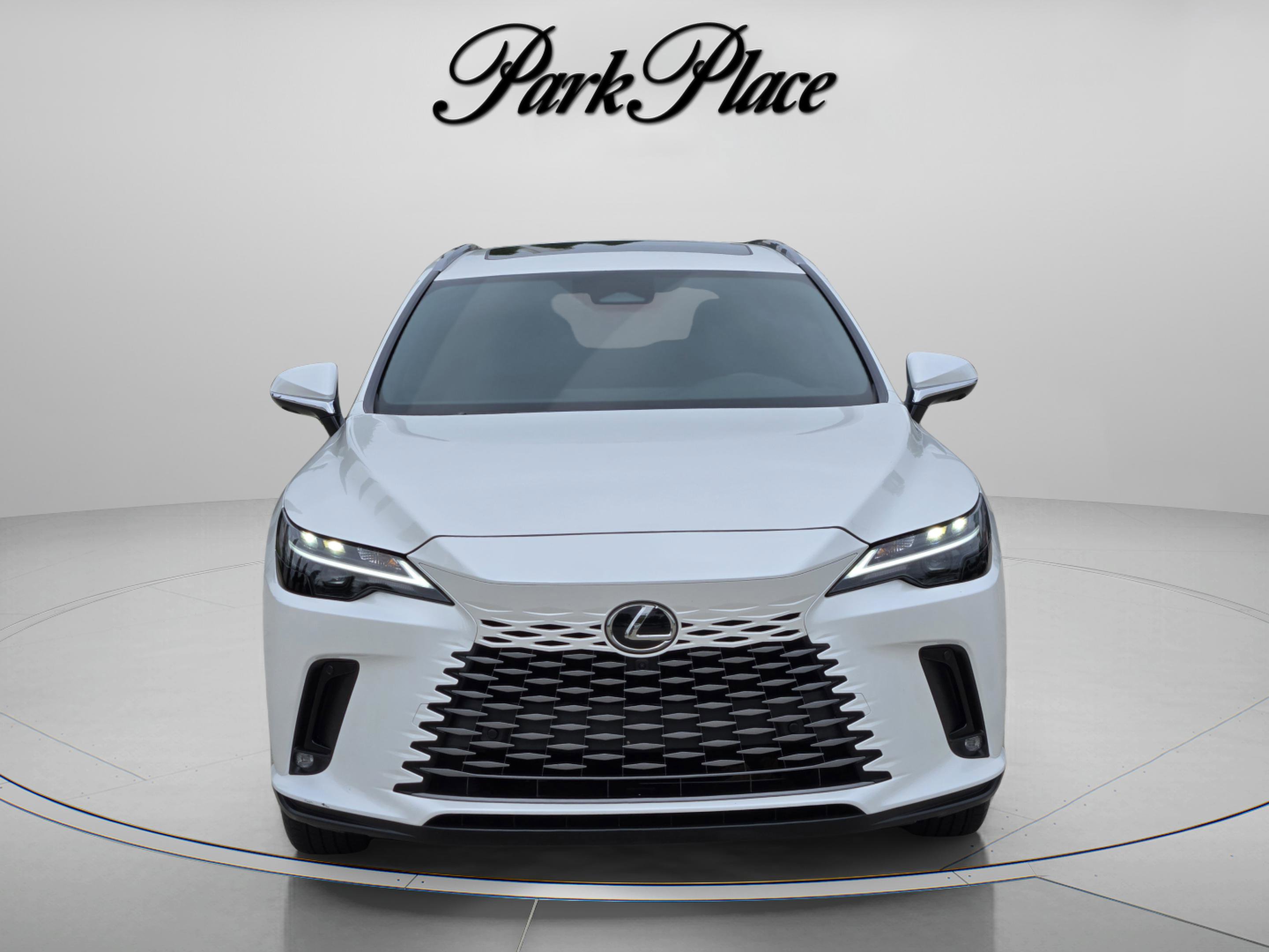 Used 2025 Lexus RX 350 Premium w/ Accessory Package (Z1) FWD image 8