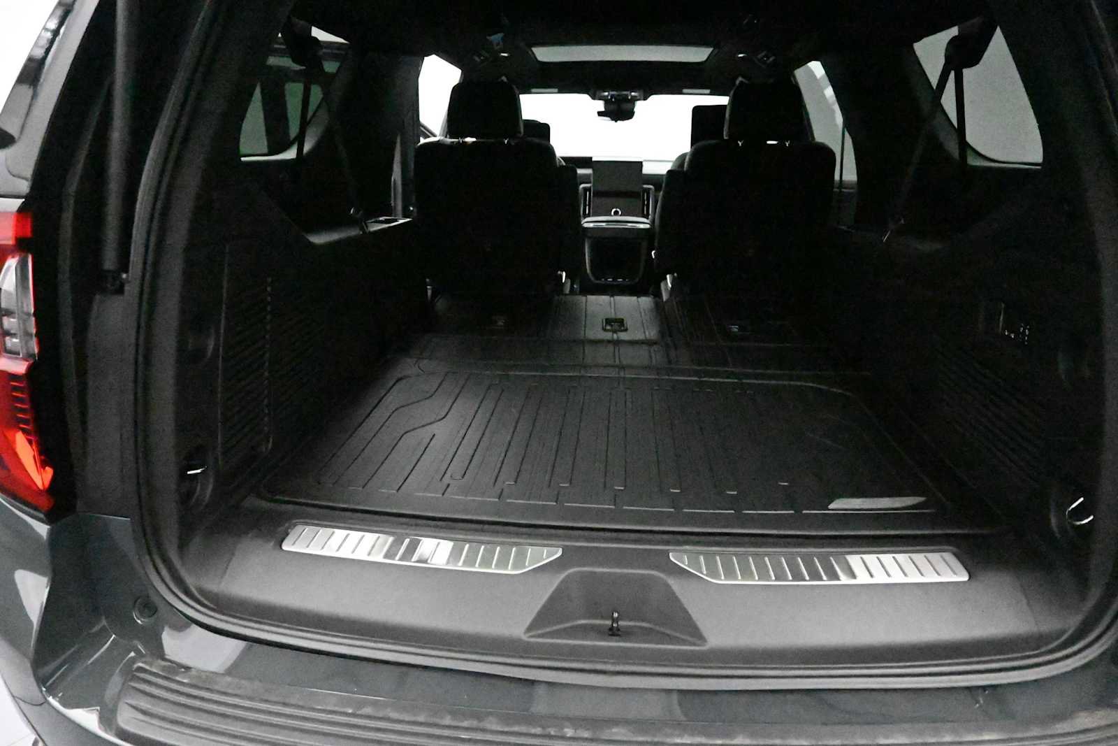 New 2026 GMC Yukon XL AT4 Ultimate w/ LPO, Floor Liner Package AWD/4WD image 27
