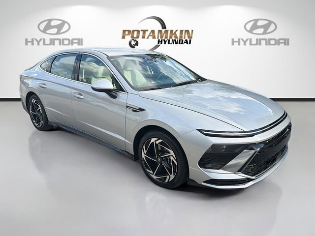 New 2026 Hyundai Sonata SEL FWD image 3