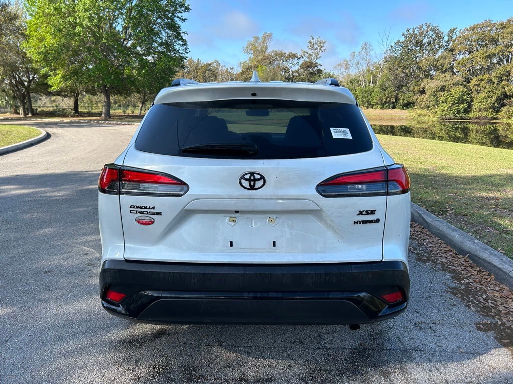 Used 2023 Toyota Corolla Cross XSE w/ Convenience Package image 4