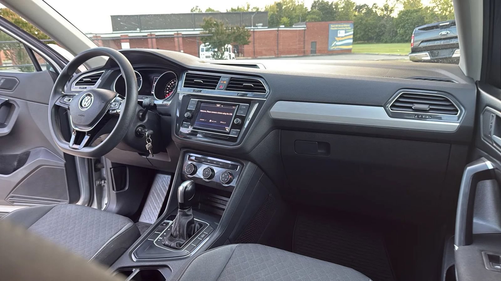 Used 2020 Volkswagen Tiguan S FWD image 22