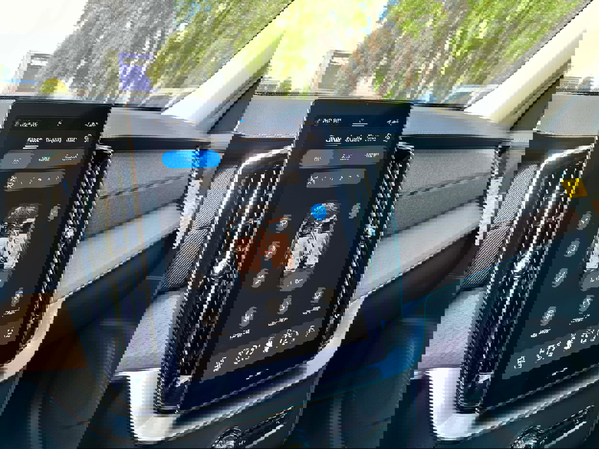 New 2026 Volvo XC90 B6 Core image 22