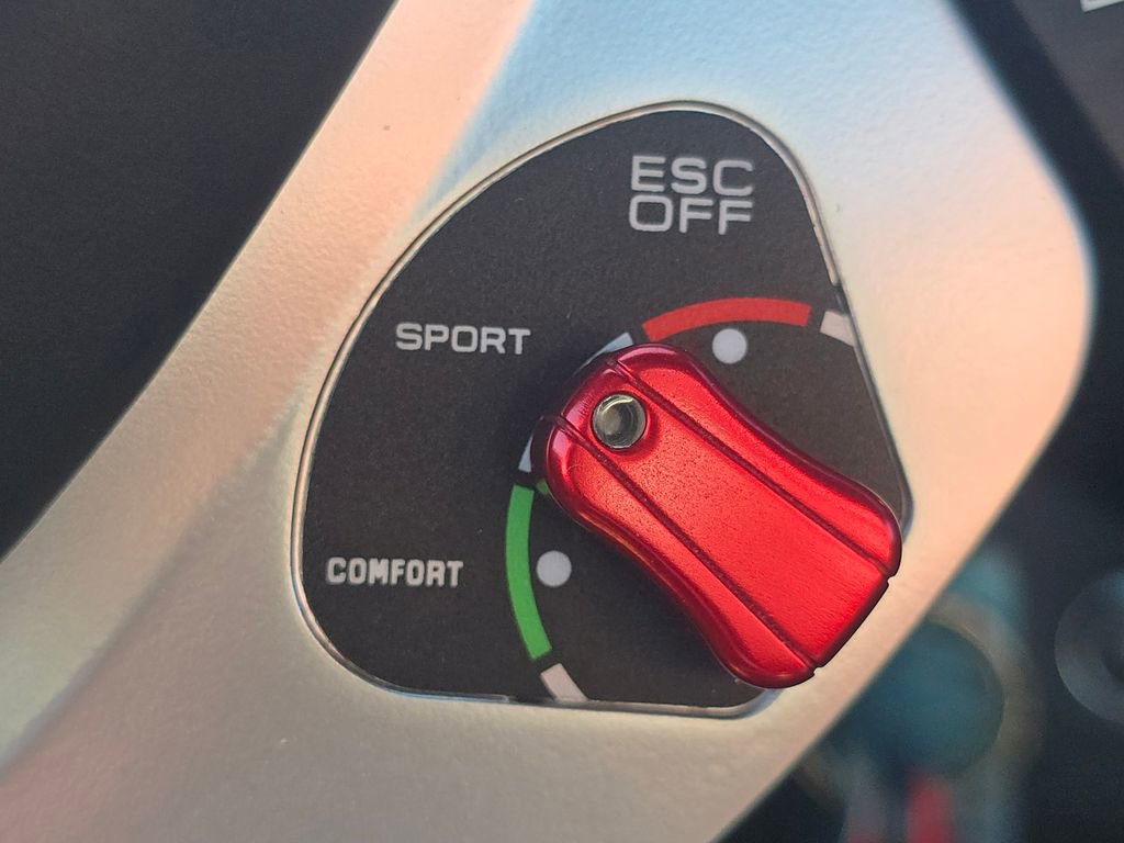 Used 2017 Ferrari California T RWD image 29