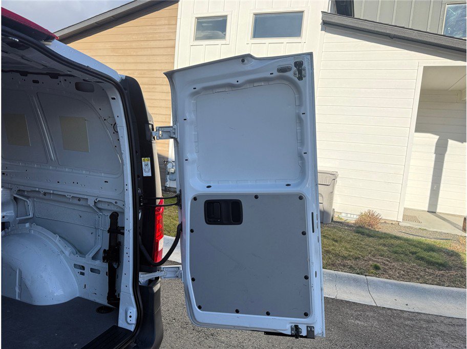 Used 2023 Mercedes-Benz Metris image 31