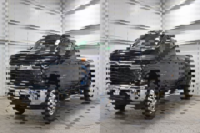 New 2026 Chevrolet Silverado 3500 LT image 3