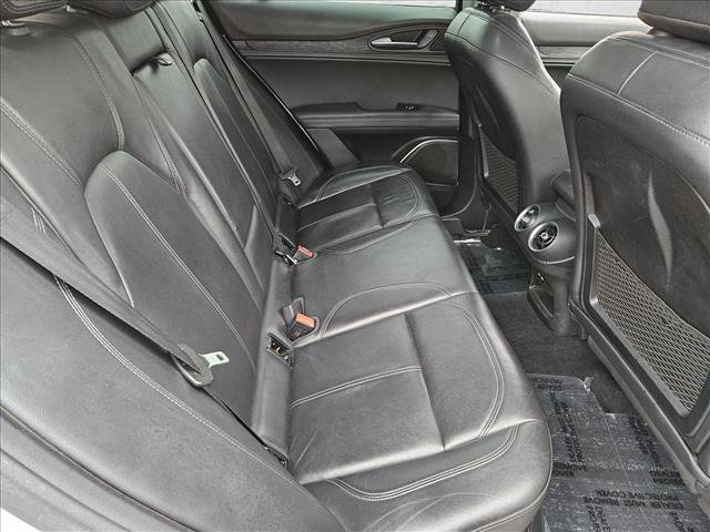 Used 2019 Alfa Romeo Stelvio image 18
