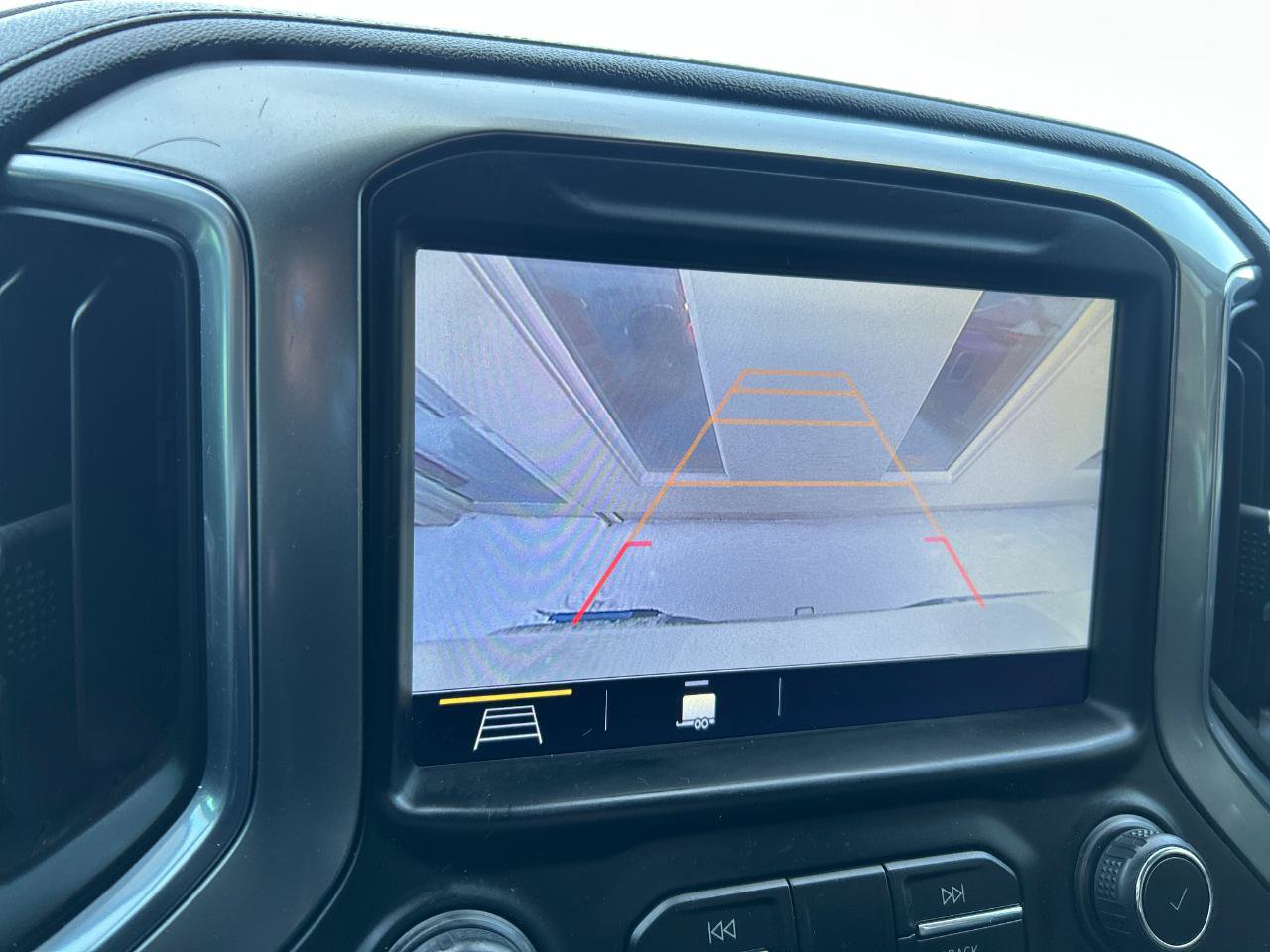 Used 2019 Chevrolet Silverado 1500 LT Trail Boss AWD/4WD image 15