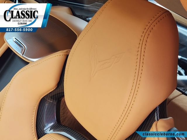 Used 2021 Chevrolet Corvette Stingray Premium Cpe w/ Z51 Performance Package RWD image 31