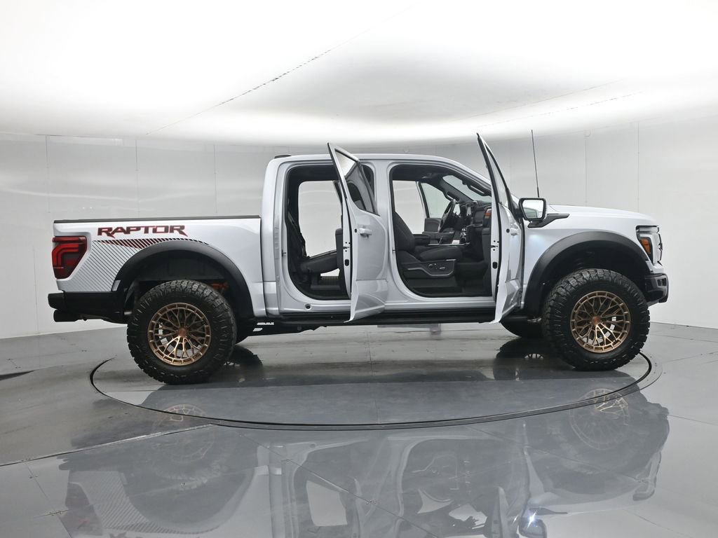 Used 2025 Ford F150 Raptor image 4