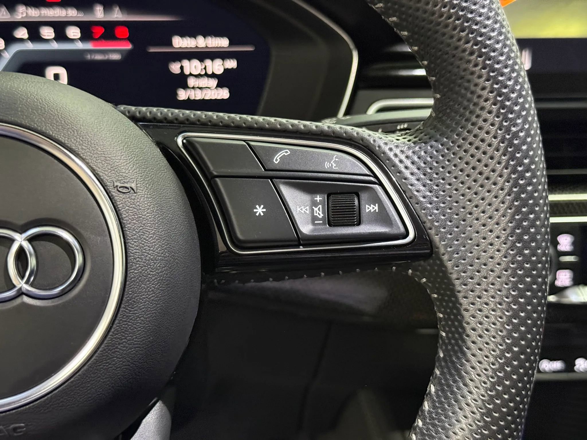 Used 2020 Audi S4 Prestige w/ Prestige Package image 33