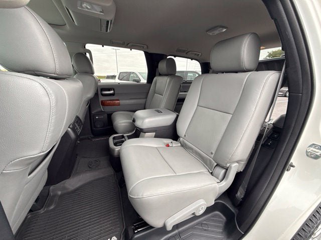 Used 2019 Toyota Sequoia Platinum AWD/4WD image 19