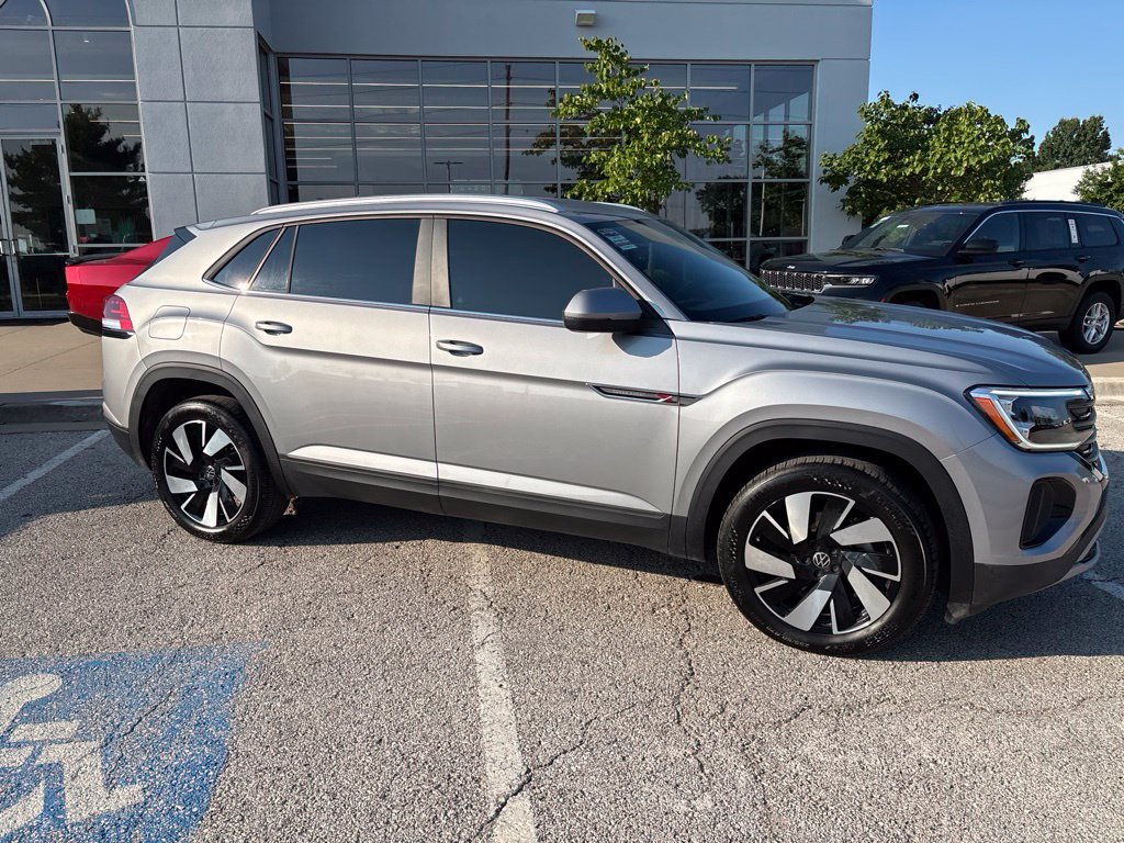 Used 2026 Volkswagen Atlas Cross Sport SE AWD/4WD image 36