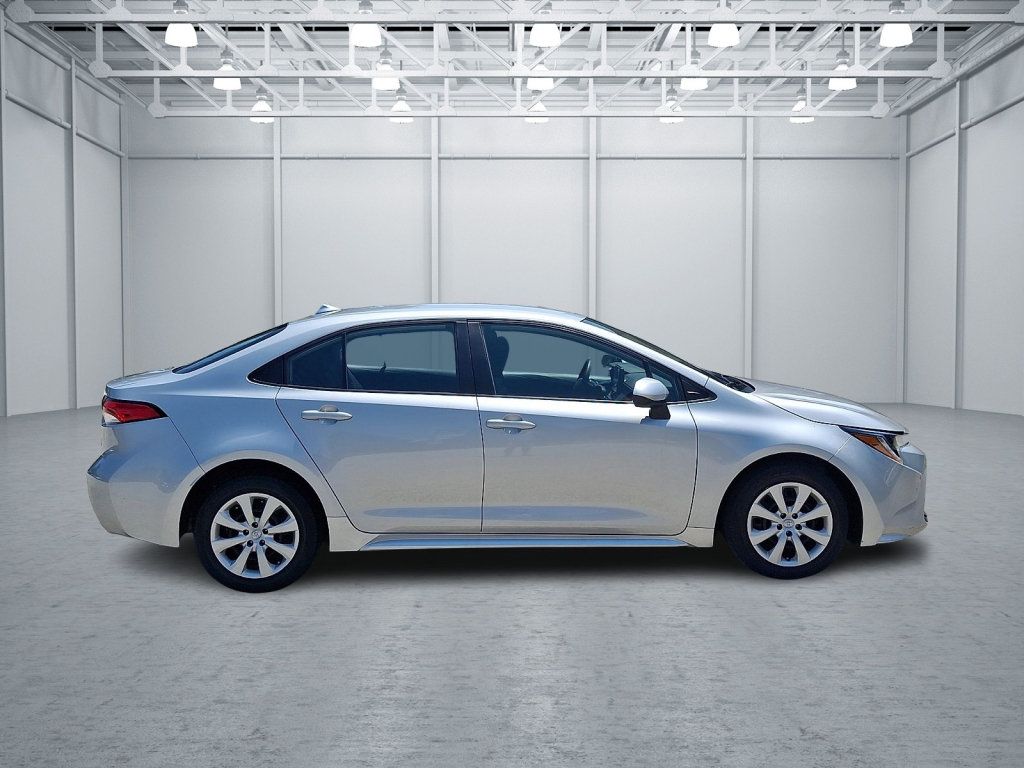 Used 2024 Toyota Corolla LE FWD image 6
