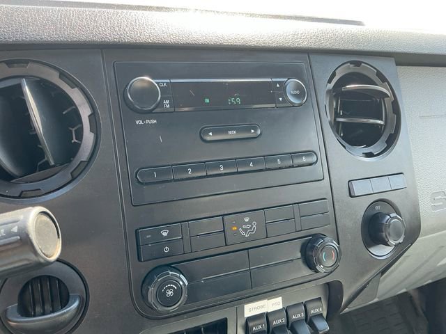 Used 2016 Ford F750 2WD Regular Cab Super Duty image 21