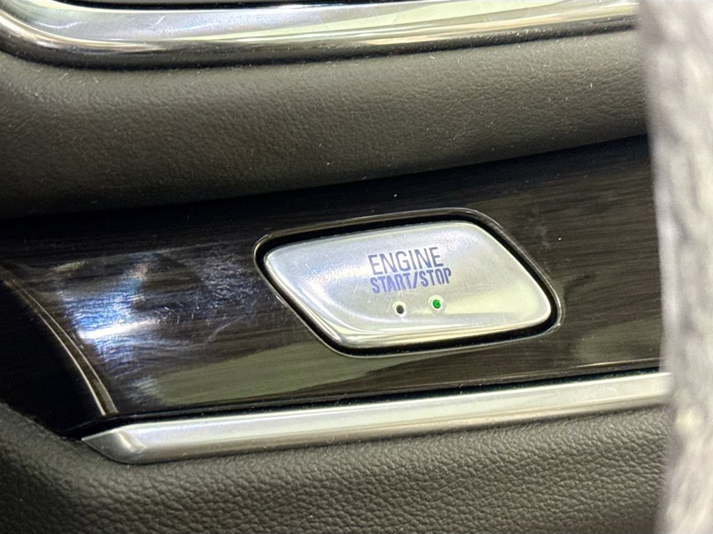 Used 2019 Buick Enclave Premium w/ Experience Buick Package AWD/4WD image 17