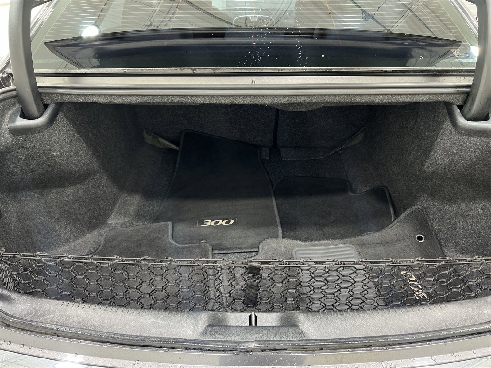 Used 2014 Chrysler 300 Base image 22