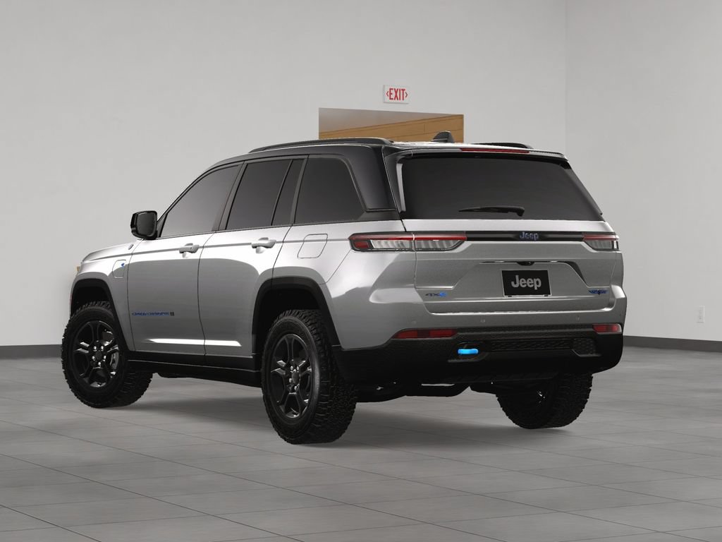 New 2024 Jeep Grand Cherokee Trailhawk w/ Advanced Protech Group II AWD/4WD image 4