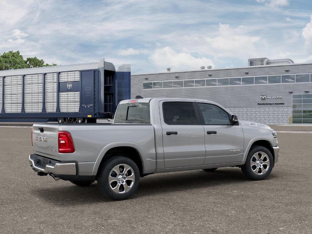 New 2027 RAM 1500 4x4 Crew Cab image 4