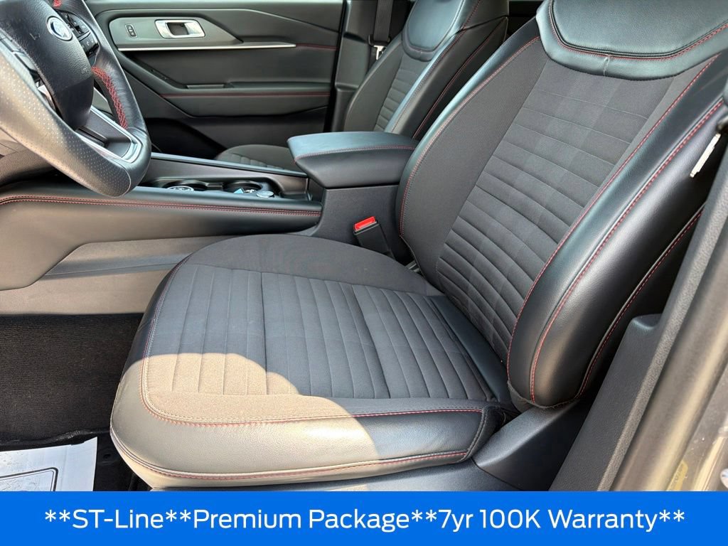 Used 2025 Ford Explorer ST-Line w/ Premium Package AWD/4WD image 26