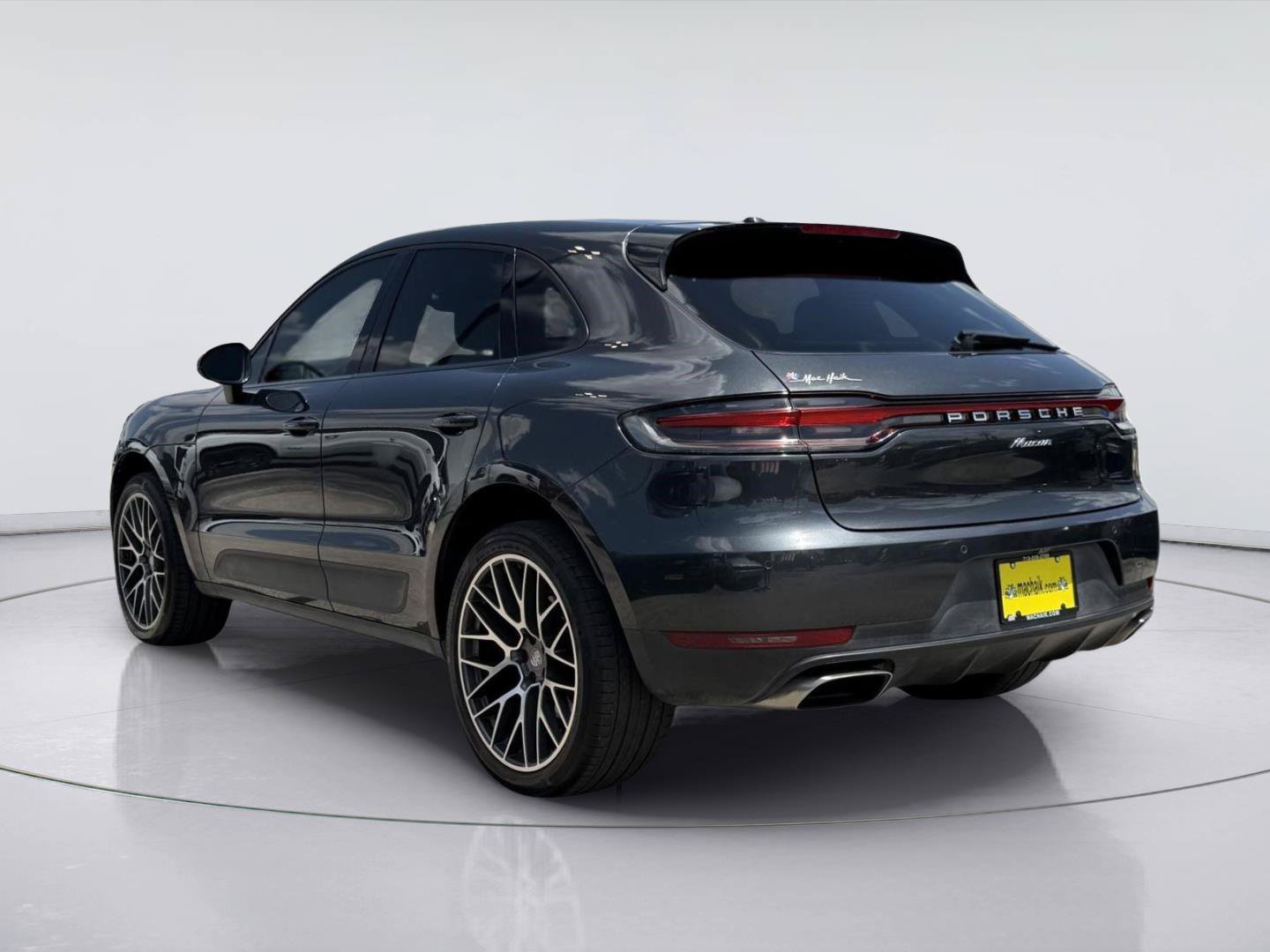 Used 2019 Porsche Macan AWD/4WD image 5
